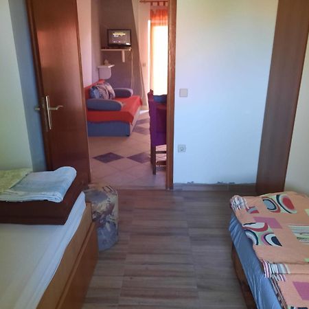 Apartments Visnja Нин Екстериор снимка