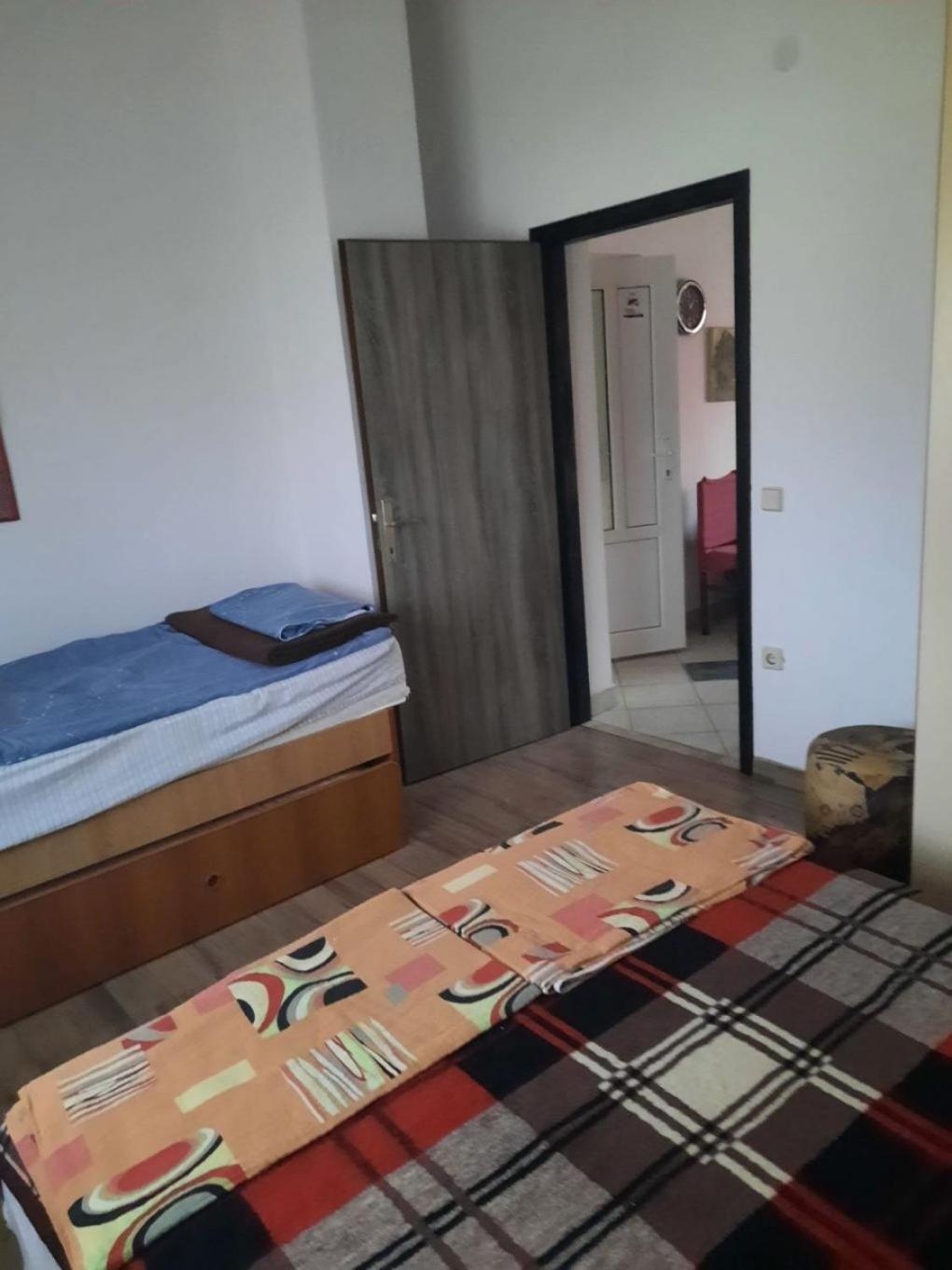 Apartments Visnja Нин Екстериор снимка