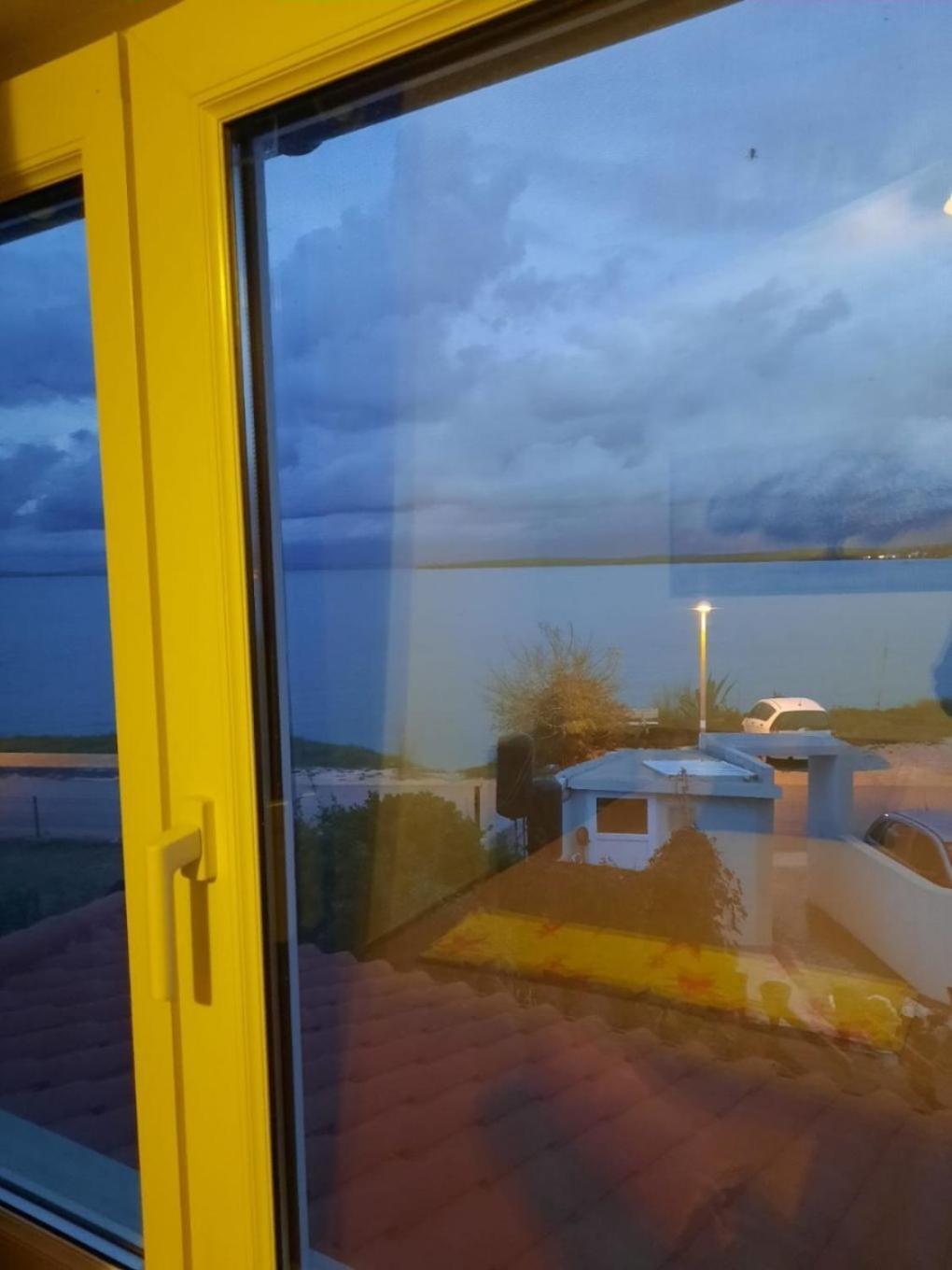 Apartments Visnja Нин Екстериор снимка